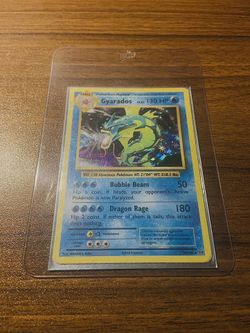 HOLOGRAPHIC GYARADOS