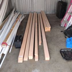 24. 1x3x8 Ft Hemlock Boards