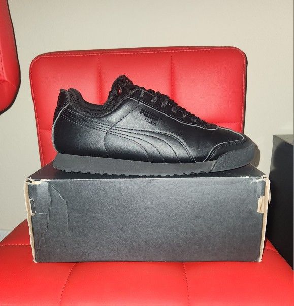 Grade School Size Puma's