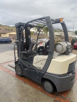 Crown C5 Forklift - 5,000 Lbs Capacity