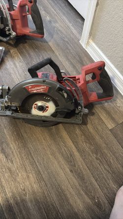 Milwaukee tool saw