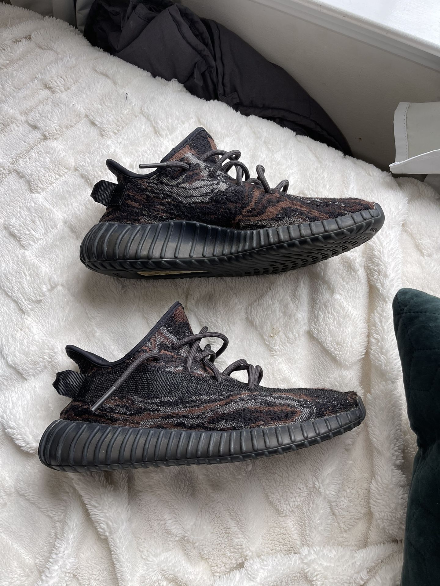 Yeezy Mx Rock 9.5