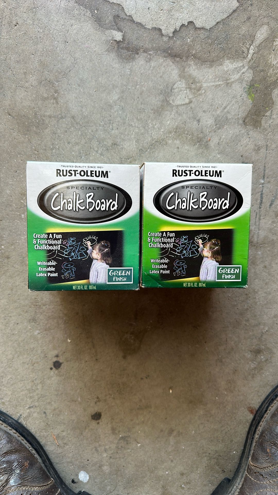 Chalk Board Paint /Green Finish