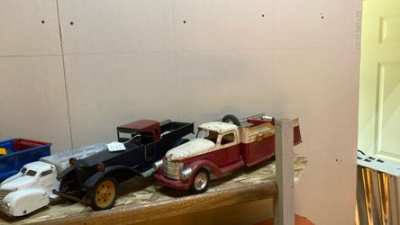 Vintage/antique Trucks