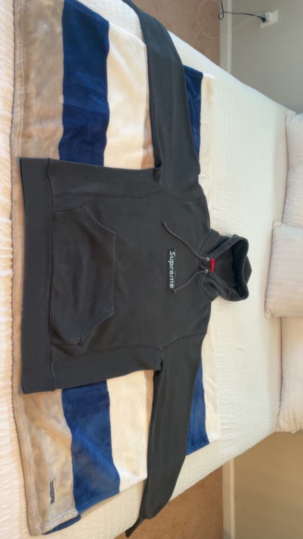 supreme hoodie