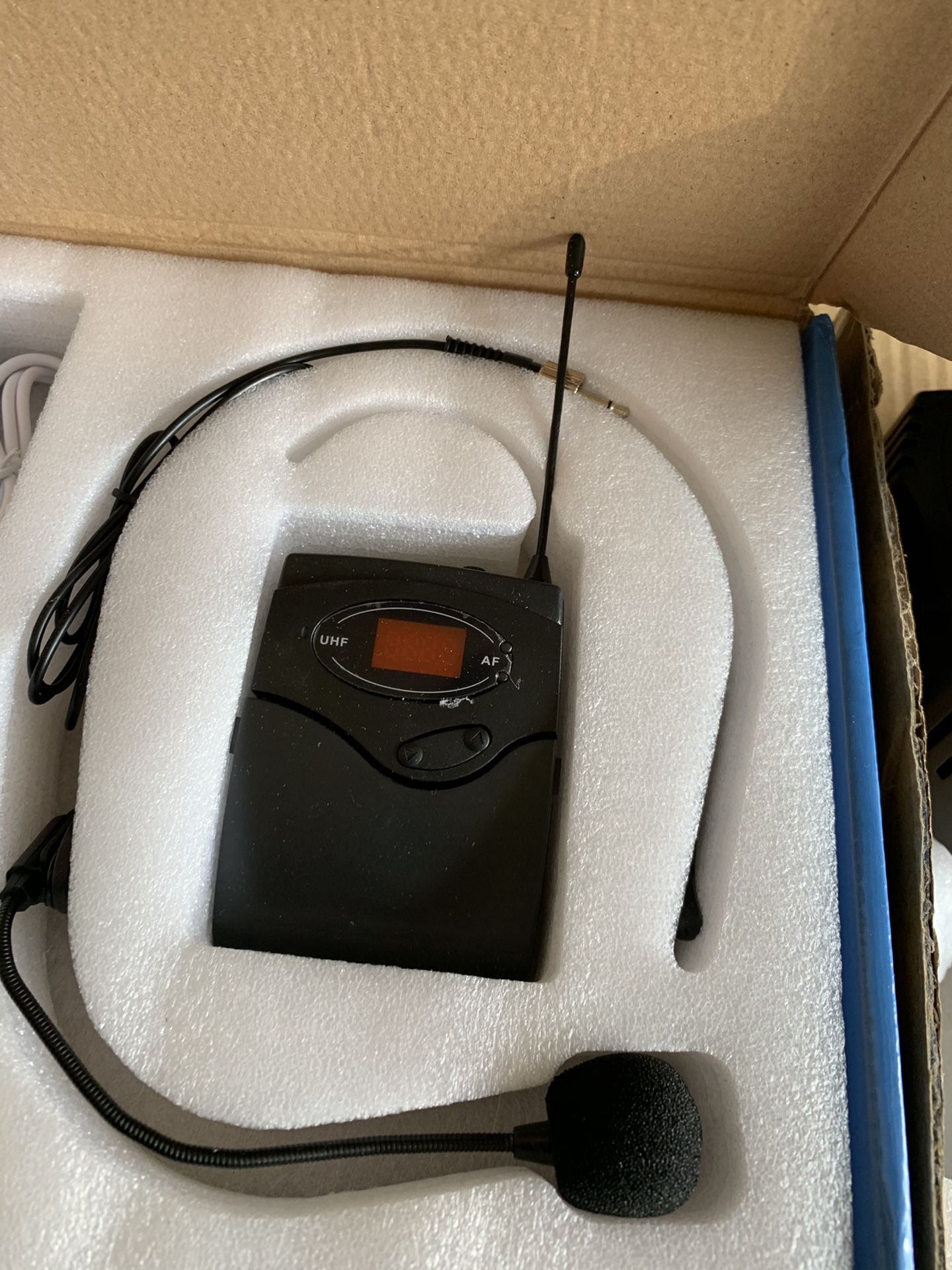 Headset microphone system