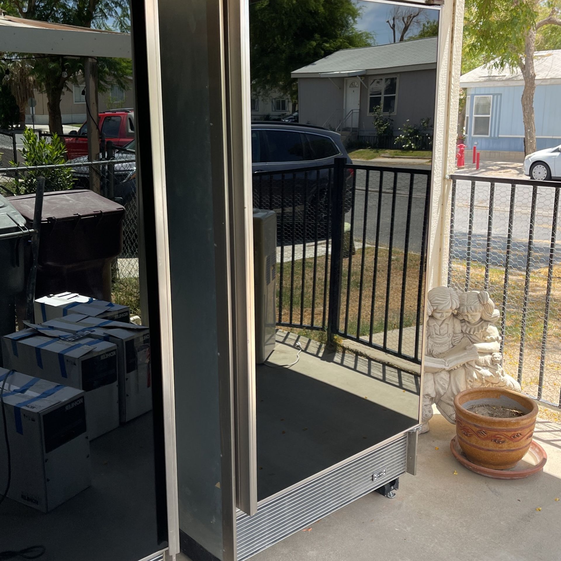 Sub-zero Refrigerator (601R)and Freezer (601F)