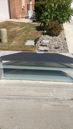 Free tv stand