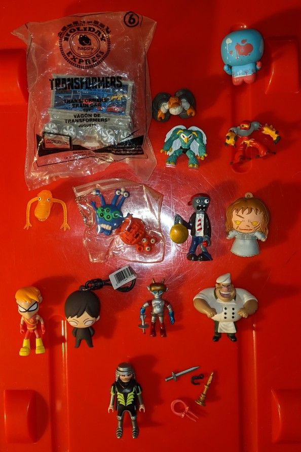 Action Figures Lot Playmobil Geobra Transformers Aliens Zombie Horror  Vintage More