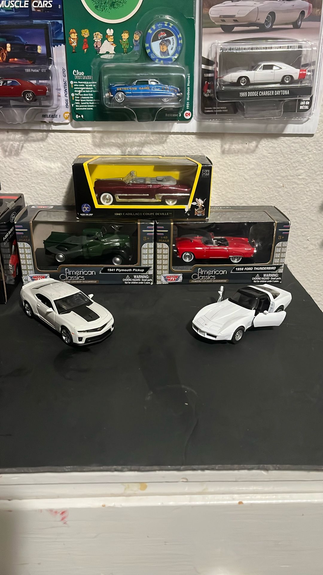 1:43 CLASSIC DIECAST COLLECTIBLES