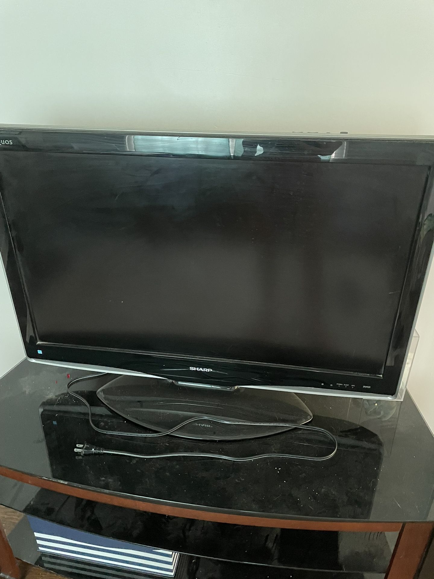 43” Sharp 720p LCD flat Screen TV