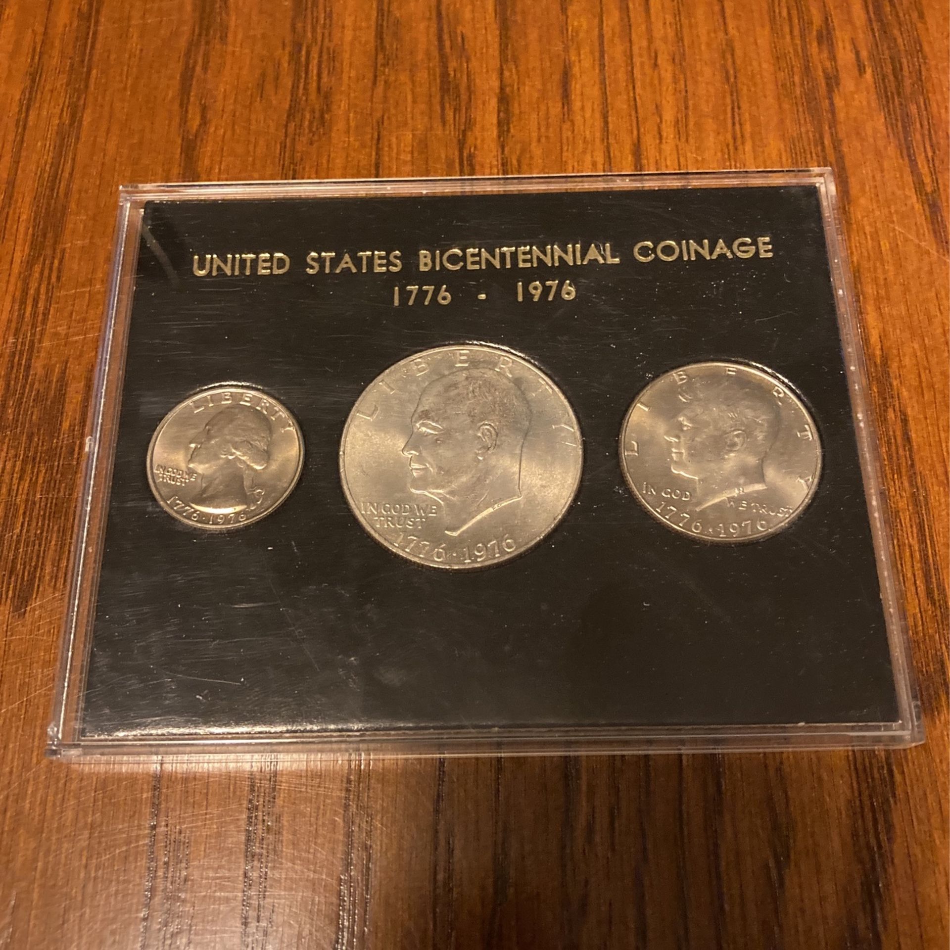 United States Mint 3 Pc. Bicentennial Uncirculated Coin Set