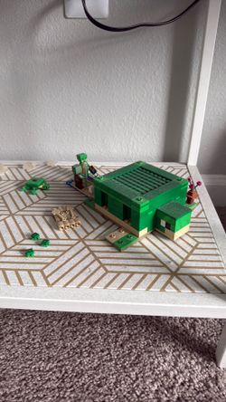 Lego Minecraft turtle beach