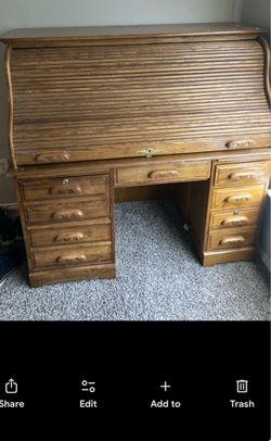 Roll top desk