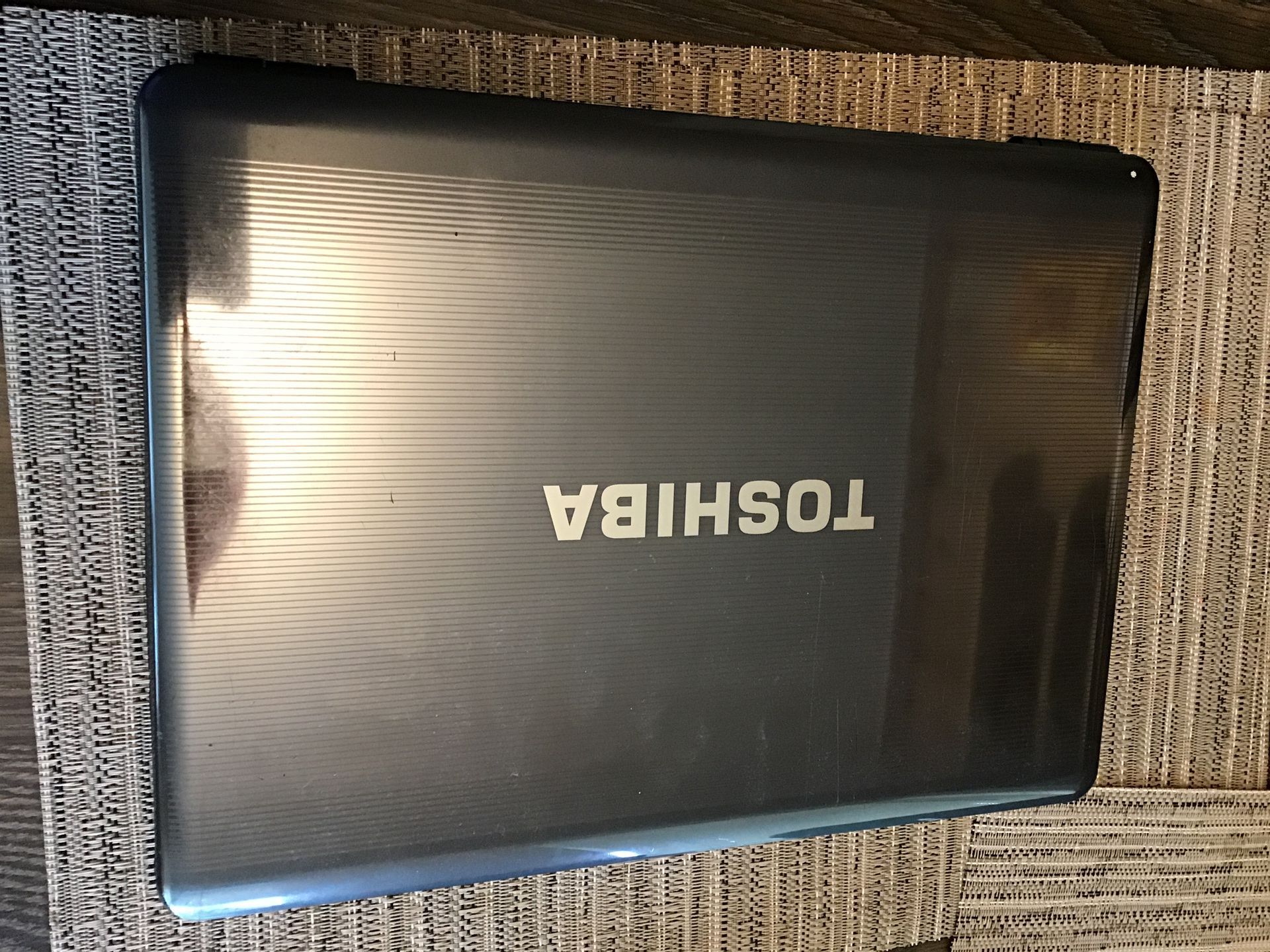 Laptop Toshiba satellite M305D