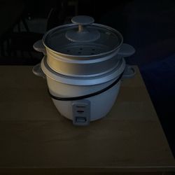 Rice Cooker With Steamer