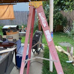 6foot Fabre Glass Step Ladder 