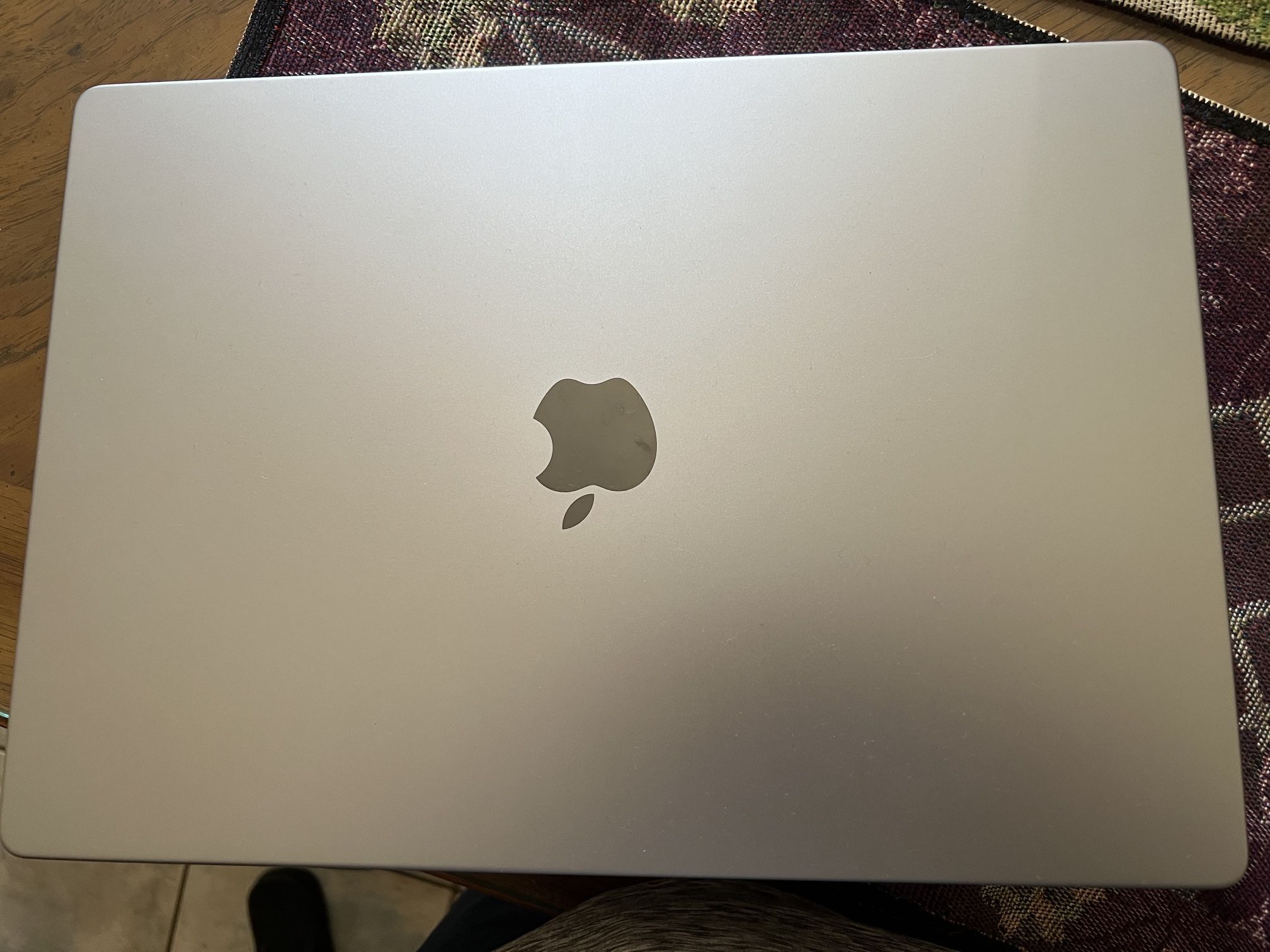 MacBook Pro M1 32gb ram 16” 1TB 10 Core cpu 16 Core GPU