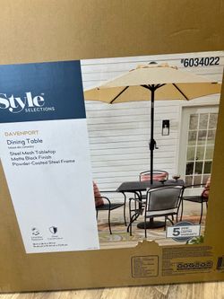 Davenport Square Outdoor Dining Table 36-in W x 36.02-in L with Umbrella Hole