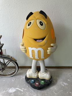 M&M Yellow Candy Store Display 40" Tall 