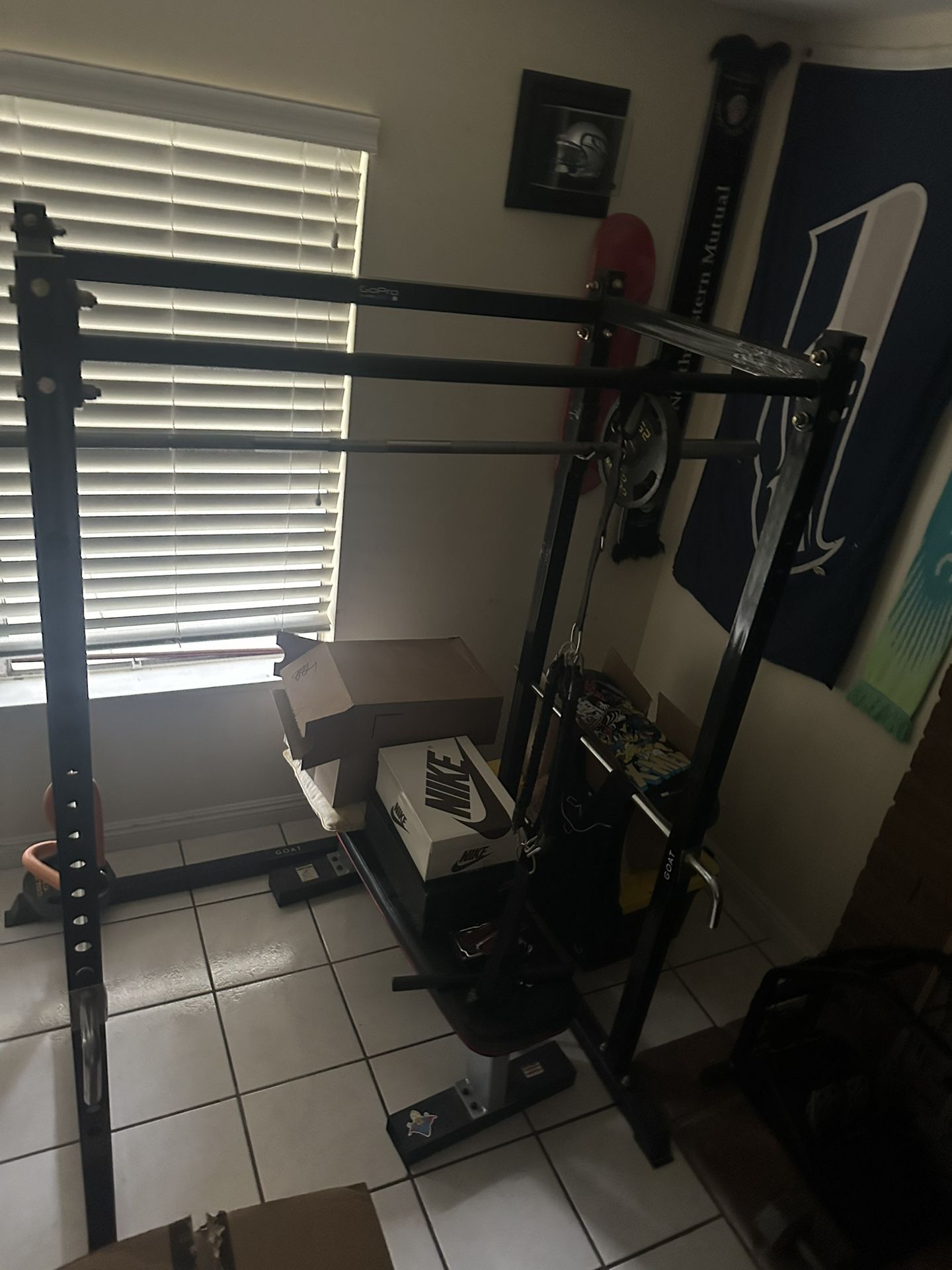 Half Rack With Olympic Bar And Weights