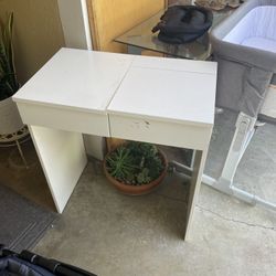 Small Vanity Desk 