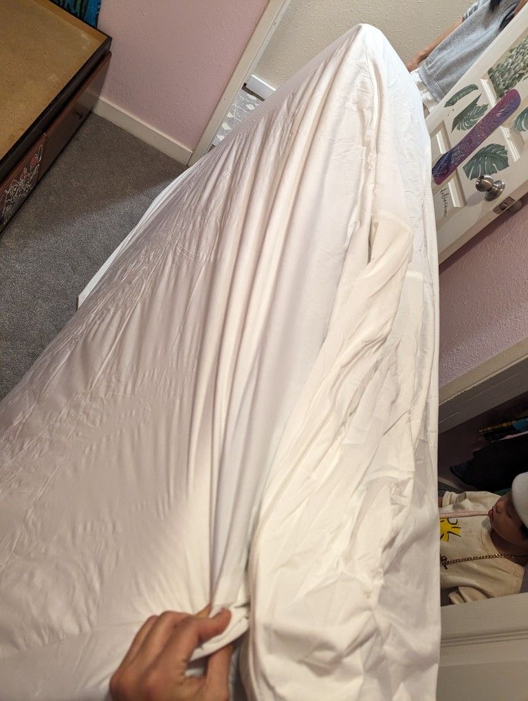 XL/ Twin Mattress Like New