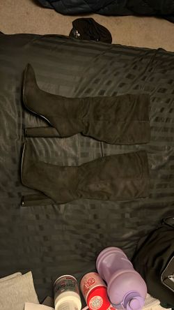 Black suede Heel boots