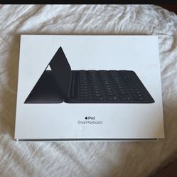 Apple - Smart Keyboard for iPad