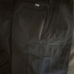 MEN’S BLACK CARGO SHORTS