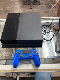 PlayStation 4 Complete $125 Gamehogs 11am-7pm