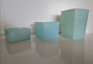 Set of 5 vintage Tupperware Storage Containers