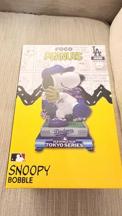 Los Angeles Dodgers Snoopy Peanuts 2025 Tokyo Series Bobblehead