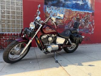 VT1100 Honda shadow 1988 14k miles