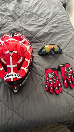Helmet glasses glove