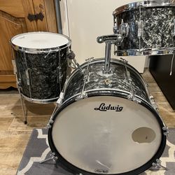 1960’s Vintage Ludwig Clubdate Drum Kit With Snare