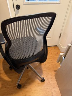 Knoll Generation Office Chair