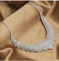 Beautiful Brand New Austrian Crystal Lotus Petals Necklace -Great For Brides! 