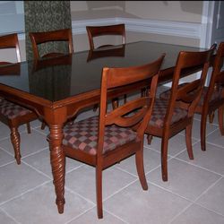 Dining Table. 6 Chairs. Seats 8