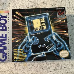 1989 Game Boy W/4 Games And Magnifier