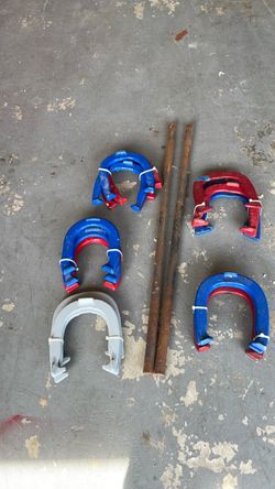 Horse shoes