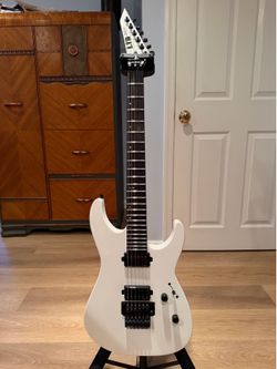 ESP LTD M-1000 electric guitar