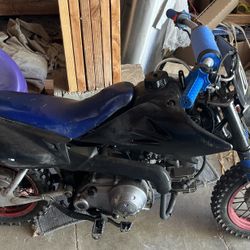  Yamaha Dirt Bike 