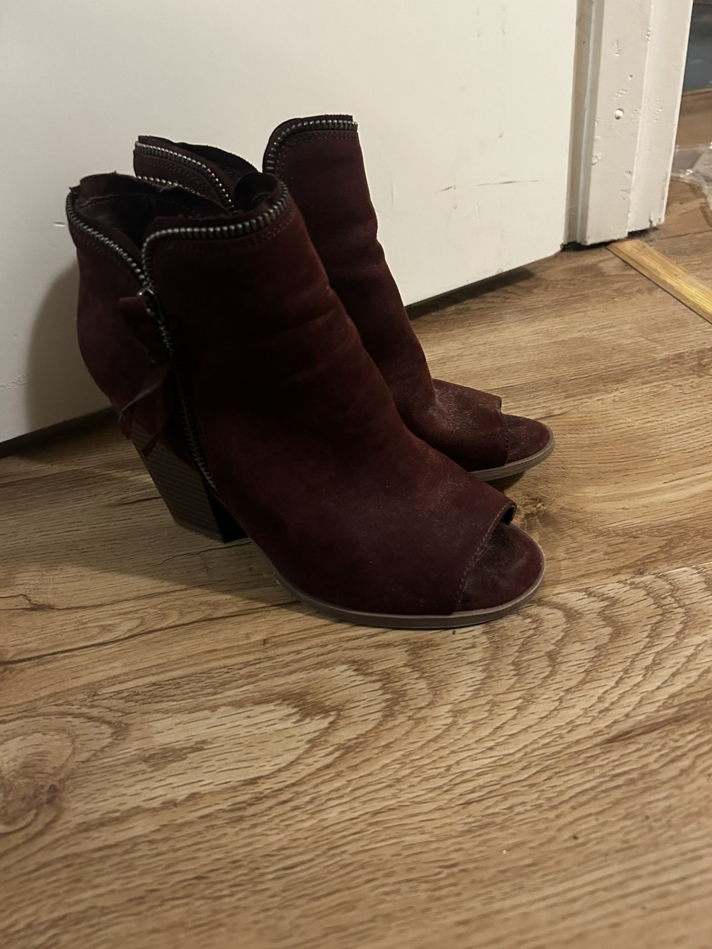 Size 6.5 Burgundy Ankle Boots