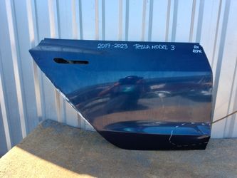 2017-2018-2019-2020-2021-2022-2023 TESLA MODEL 3 RIGHT SIDE REAR DOOR OEM USED #12542