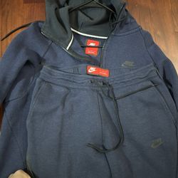 Blue Nike Tech Jogging Suit