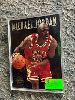 1993-94 Skybox Basketball Center Stage #CS 1 Michael Jordan Card