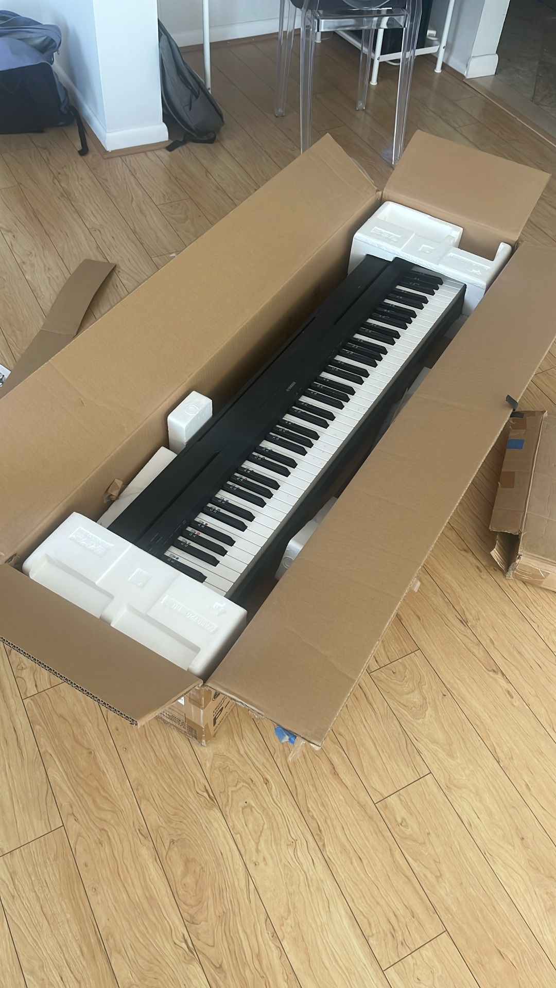 Yamaha Digital Piano P-71 and Keyboard Stand