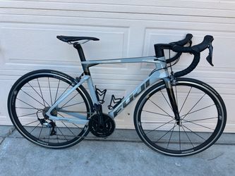 2021 Fuji Transonic Road Bike