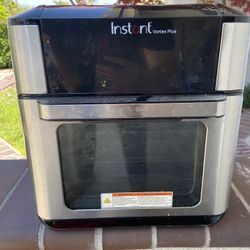 Instant pot air fryer with rotisserie feature